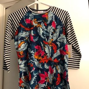 NWT Lularoe Randy baseball tee